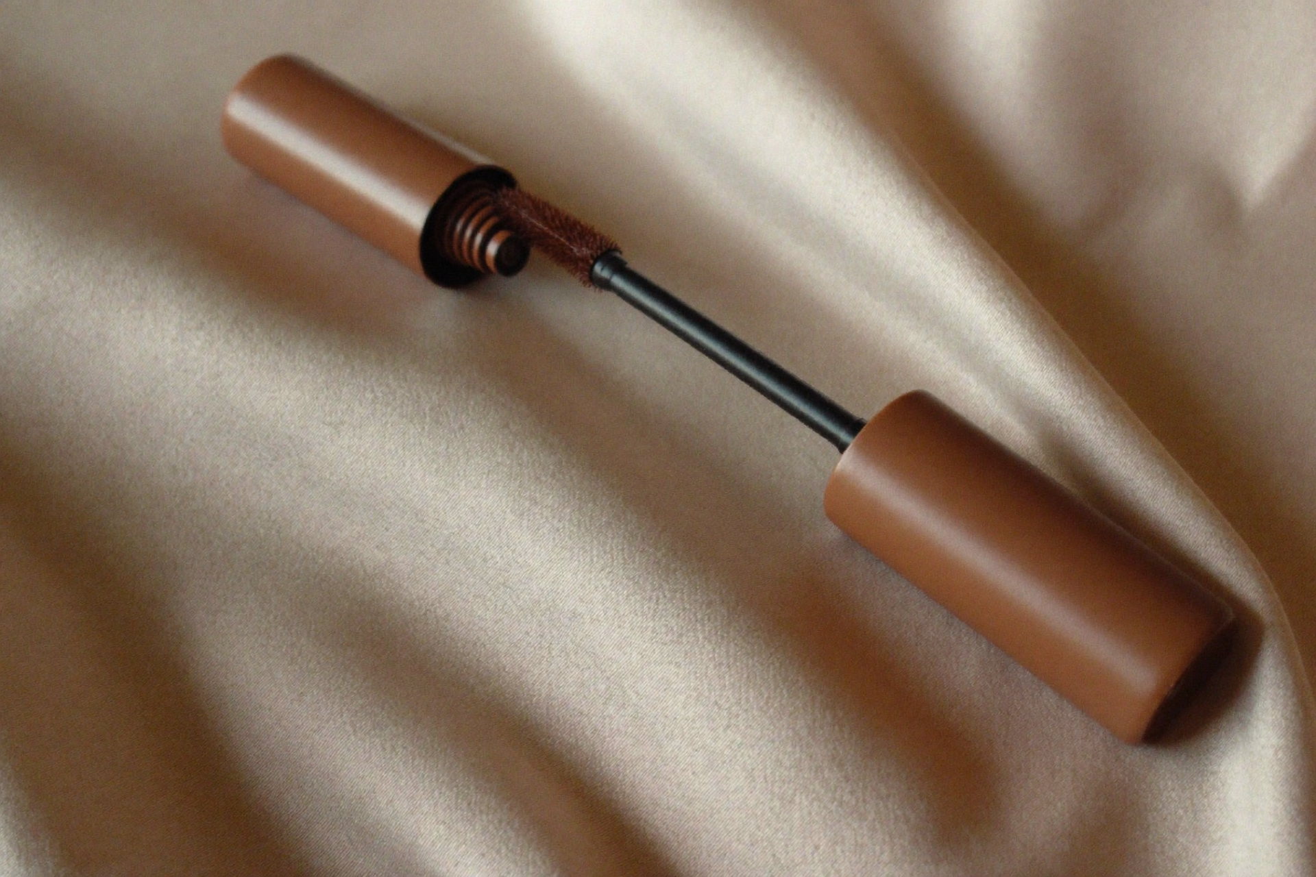 Editorial beauty photo: The Brown Mascara Renaissance: Soft Definition Is Back