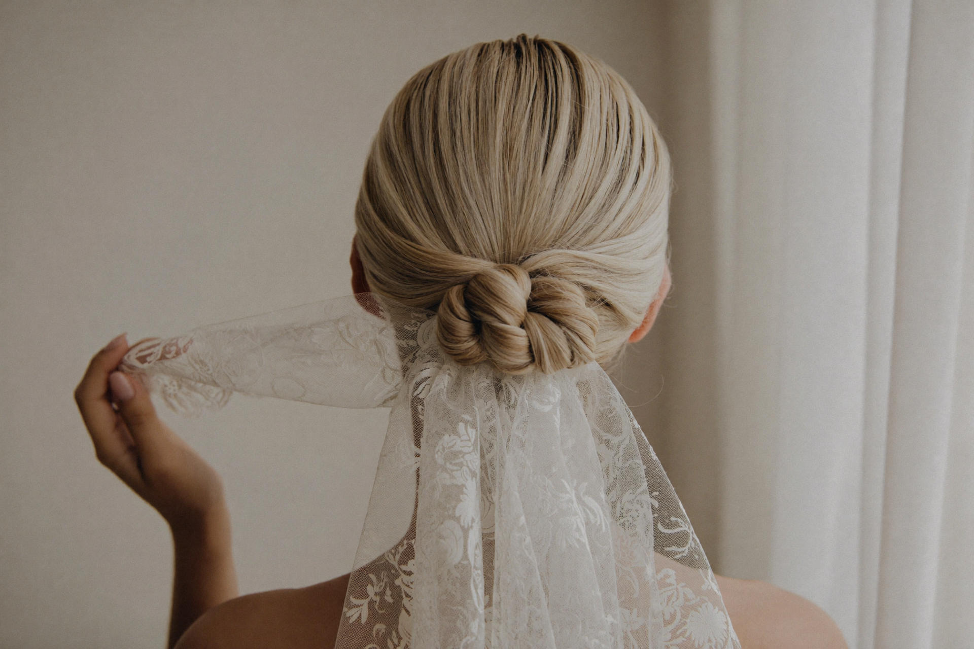 Editorial beauty photo: Veil or No Veil: Hairstyles That Work Beautifully Both Ways